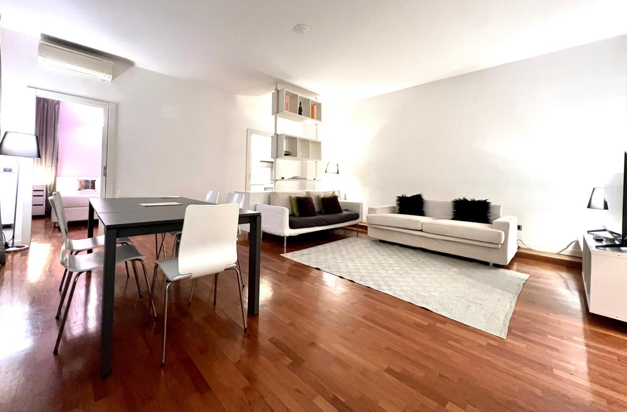 Apartment Big Luxury Shopping District Duomo Lima-m1 Fiera Milan